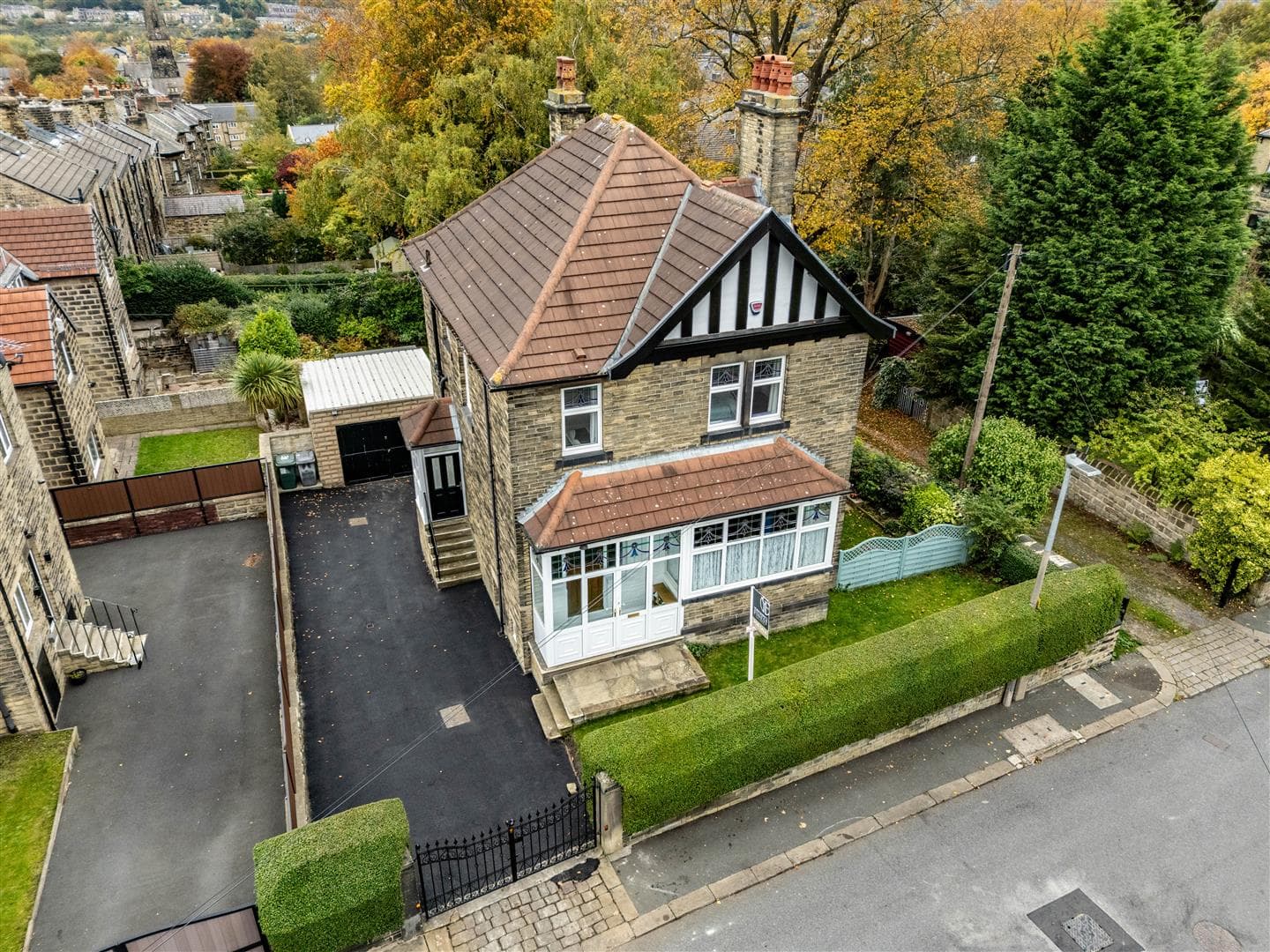 James Street, Dewsbury, WF13 4LJ