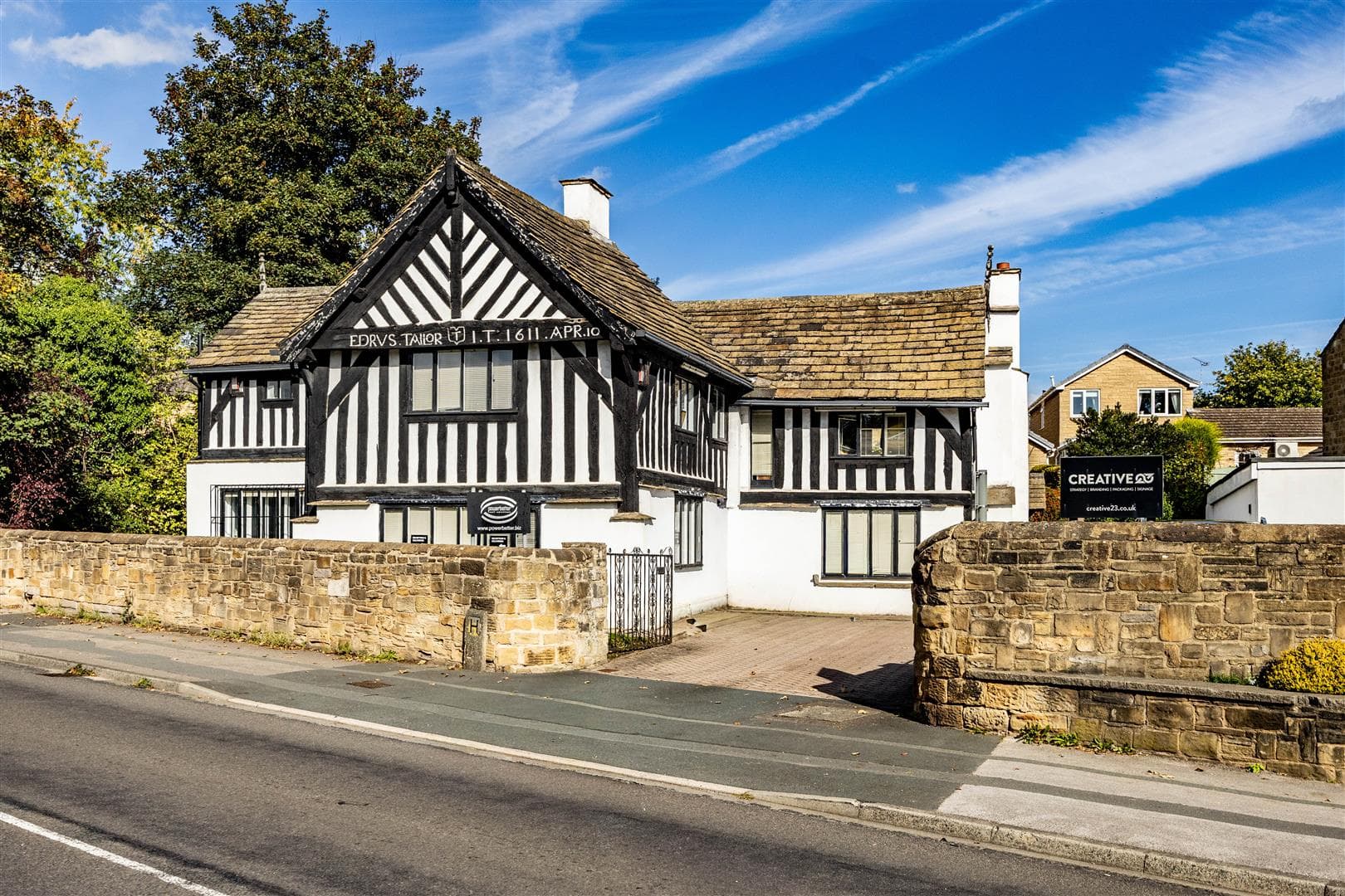 48 Leeds Road, Oulton, Leeds, LS26 8JY