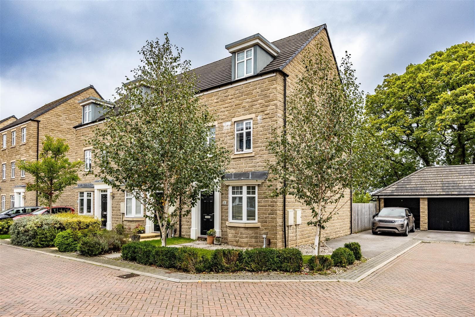 St. Matthews Close, Lightcliffe, Halifax, HX3 8UG