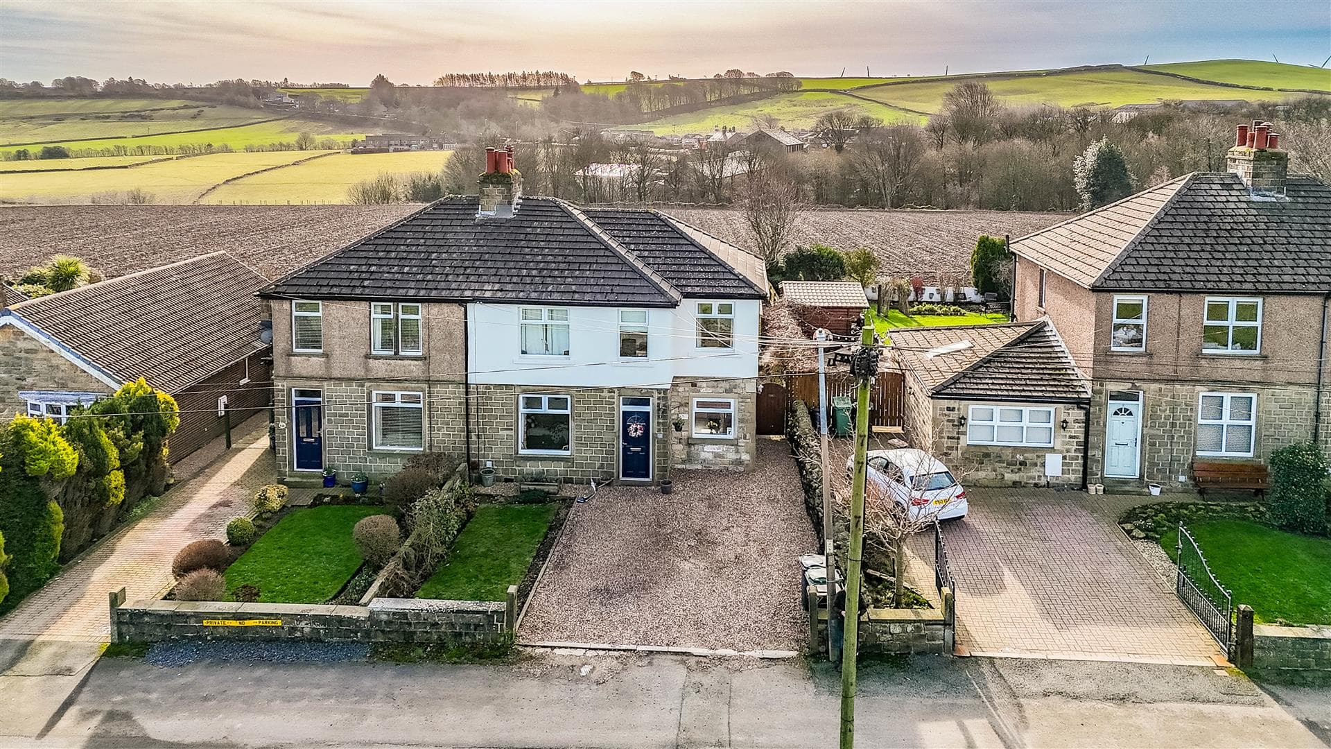 Park Lane, Birdsedge, Huddersfield, HD8 8XW