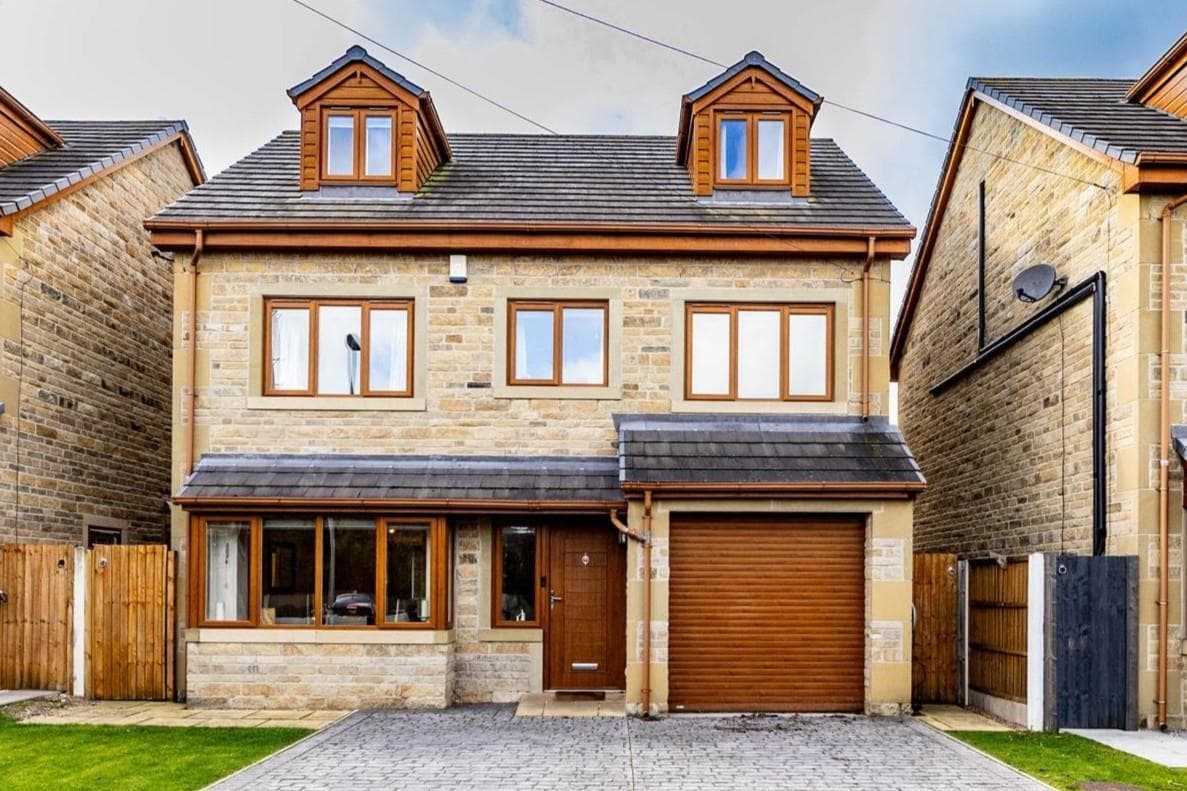 Woodland Garth, Rothwell, Leeds, LS26 0RR